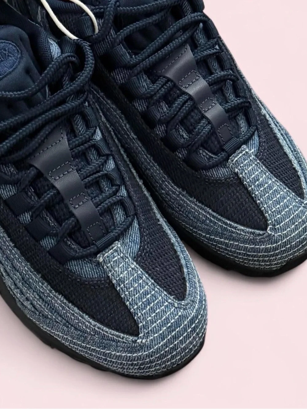 Levi’s x Nike Air Max 95 OG ‘Obsidian’